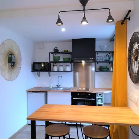 Superbe Studio Entre Le Port Et Le Centre Ville - Lit King-Size, Wifi & Netflix Gratuit Saint-Brieuc Exterior photo
