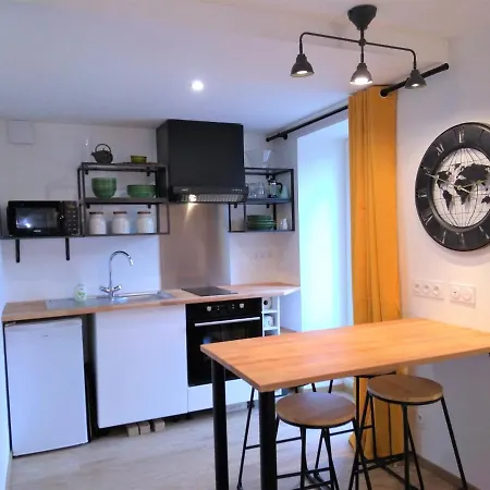 Superbe Studio Entre Le Port Et Le Centre Ville - Lit King-Size, Wifi & Netflix Gratuit Saint-Brieuc Exterior photo